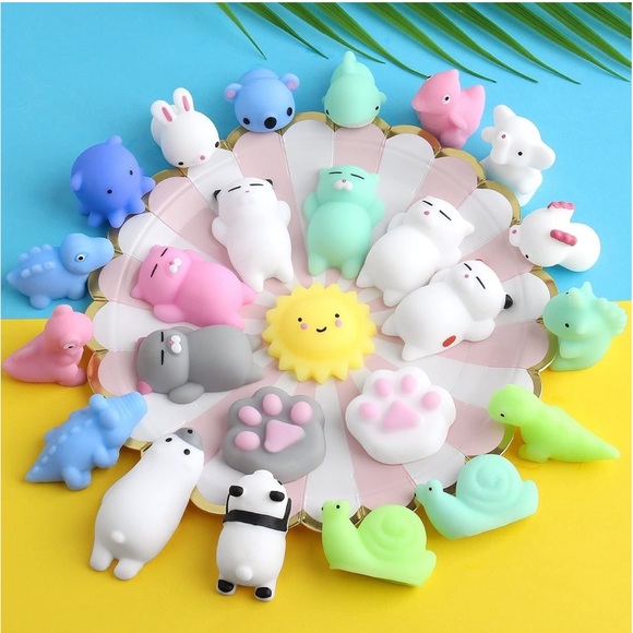 NEW✨ Lot of 25 pc Mochi Squishy Stress Relief Toys - Picture 2 of 6